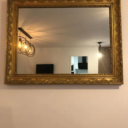 “l'appartement Du Bonheur” *