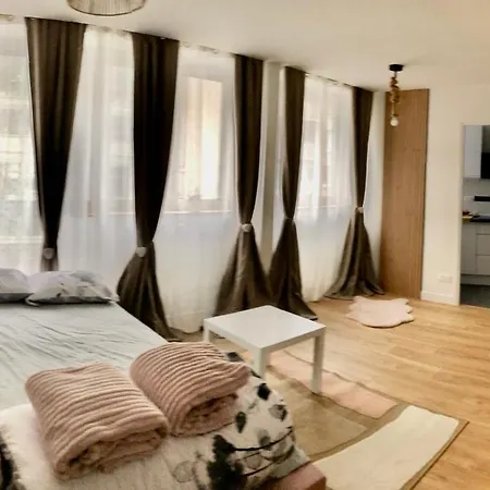 “l'appartement Du Bonheur” *